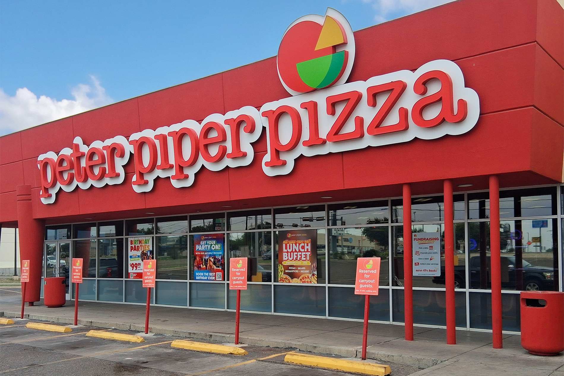 Eagle Pass Pizza & Kids Birthday Parties | Peter Piper Pizza Location #4134