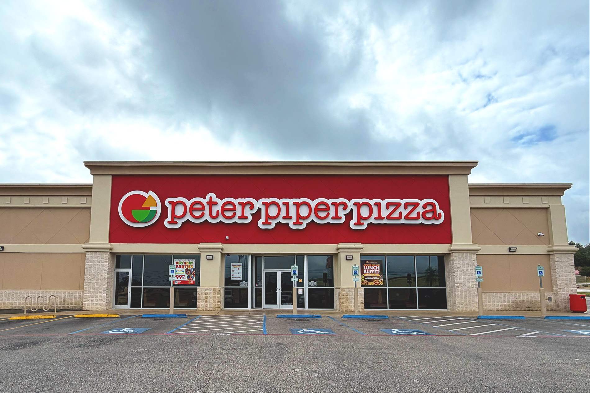 San Antonio Pizza & Kids Birthday Parties | Peter Piper Pizza Location #4603